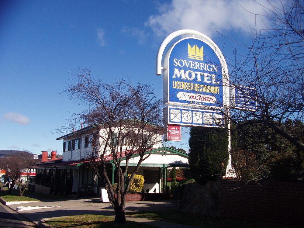 Redhill Cooma Motor Inn Ngoại thất bức ảnh